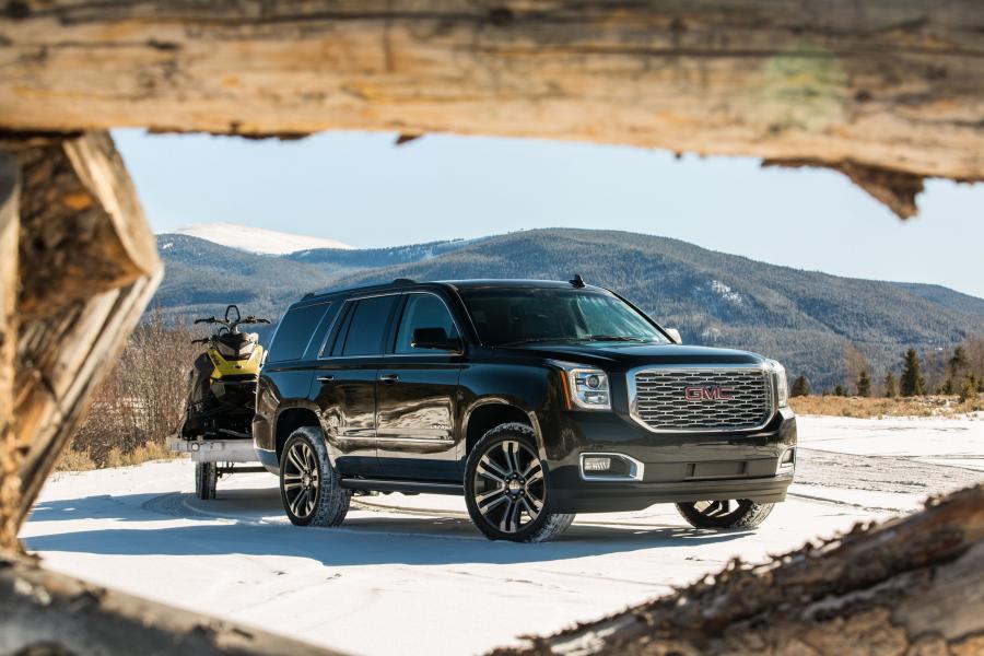  GMC Yukon Denali (GMTK2UG) 2017 года  (фото 6 из 28)